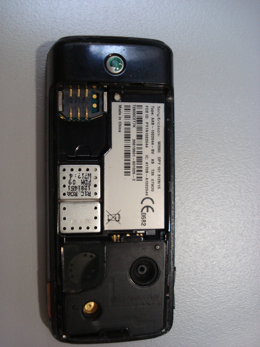 Κινητό τηλέφωνο Sony Ericsson W200i