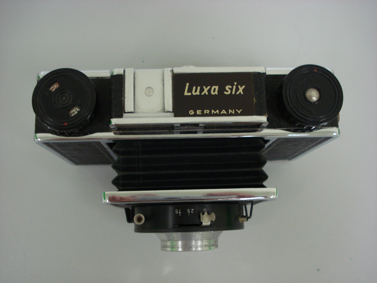 ΦΩΤΟΓΡΑΦΙΚΗ ΜΗΧΑΝΗ ACRO LUXA SIX