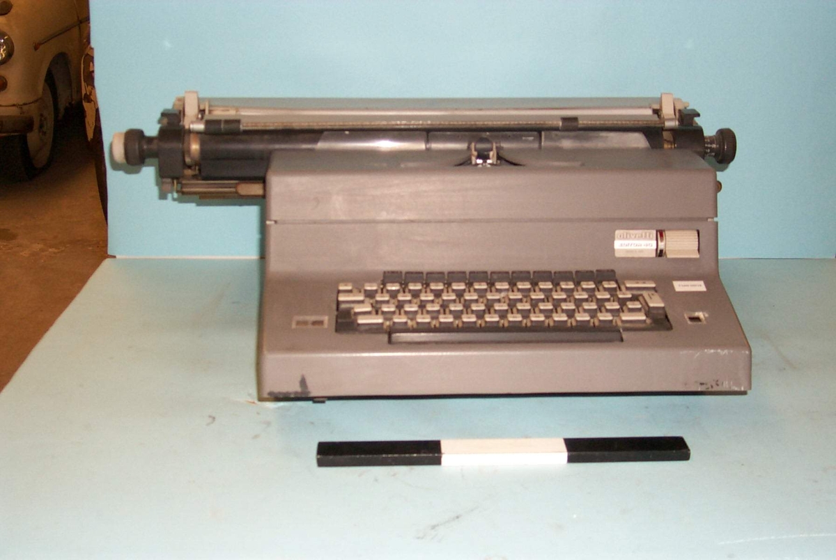 Γραφομηχανή Olivetti