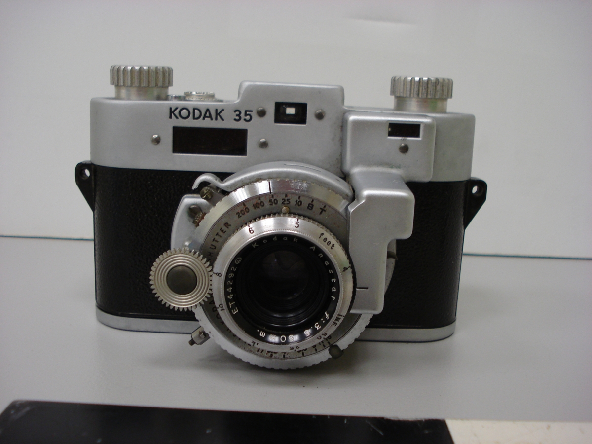 KODAK 35 RANGEFINDER CAMERA