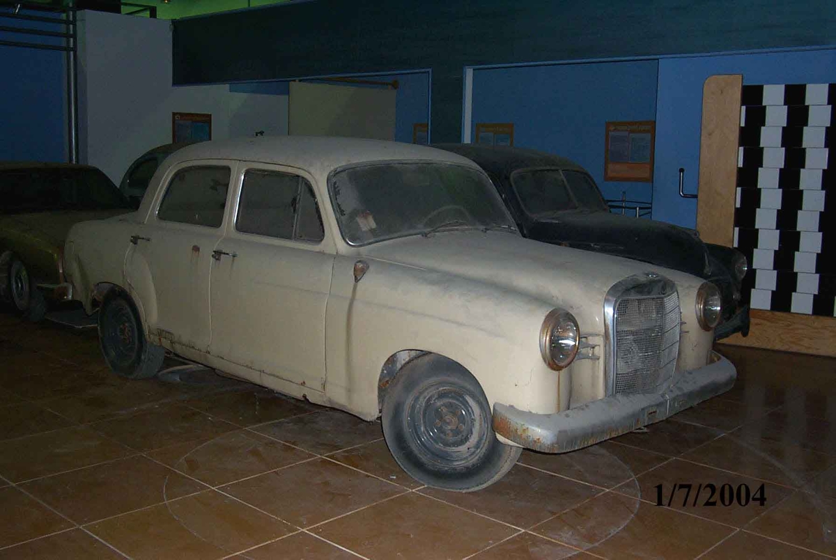 Car Mercedes Benz 180