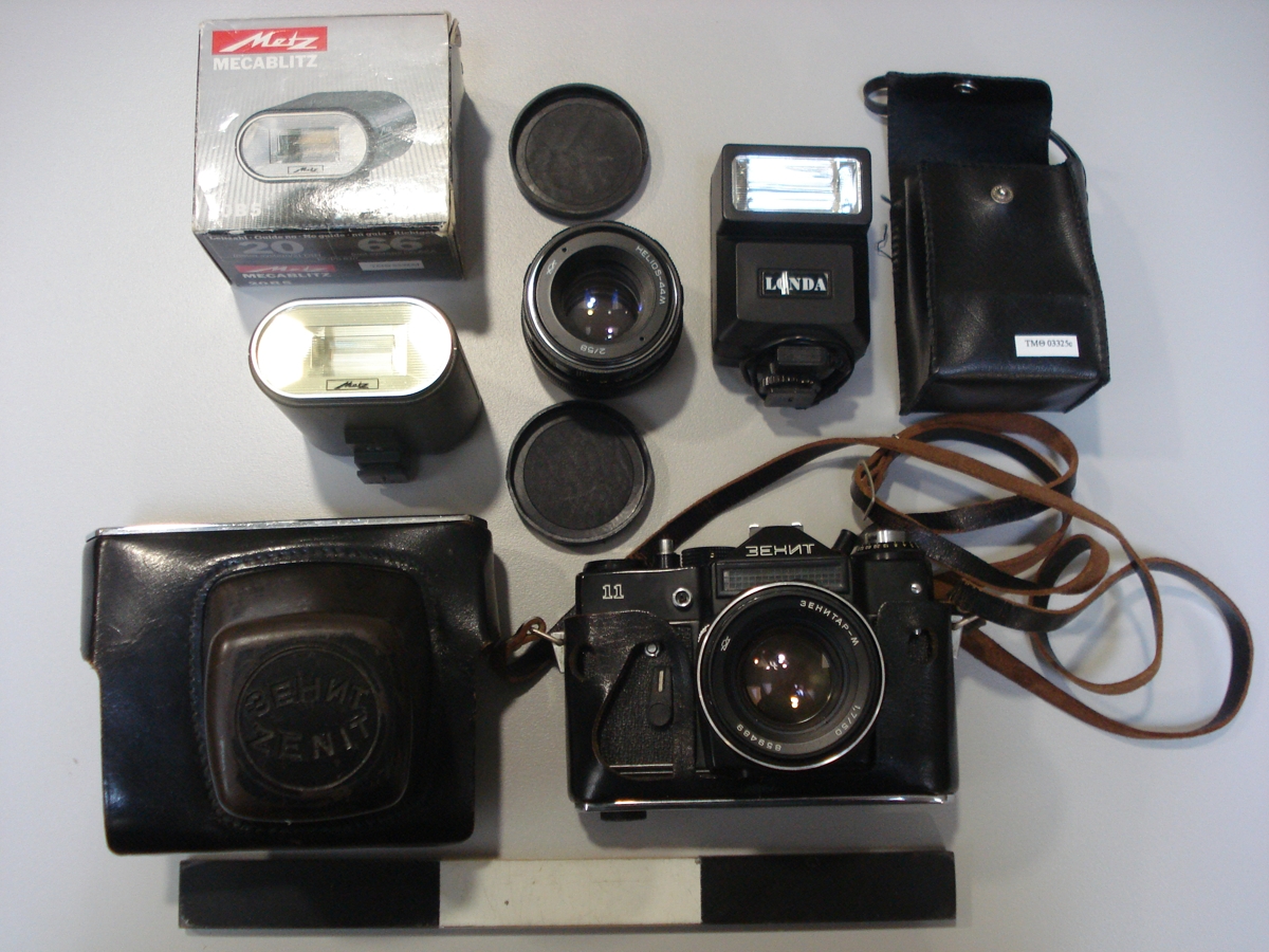 KMZ Zenit-11 camera