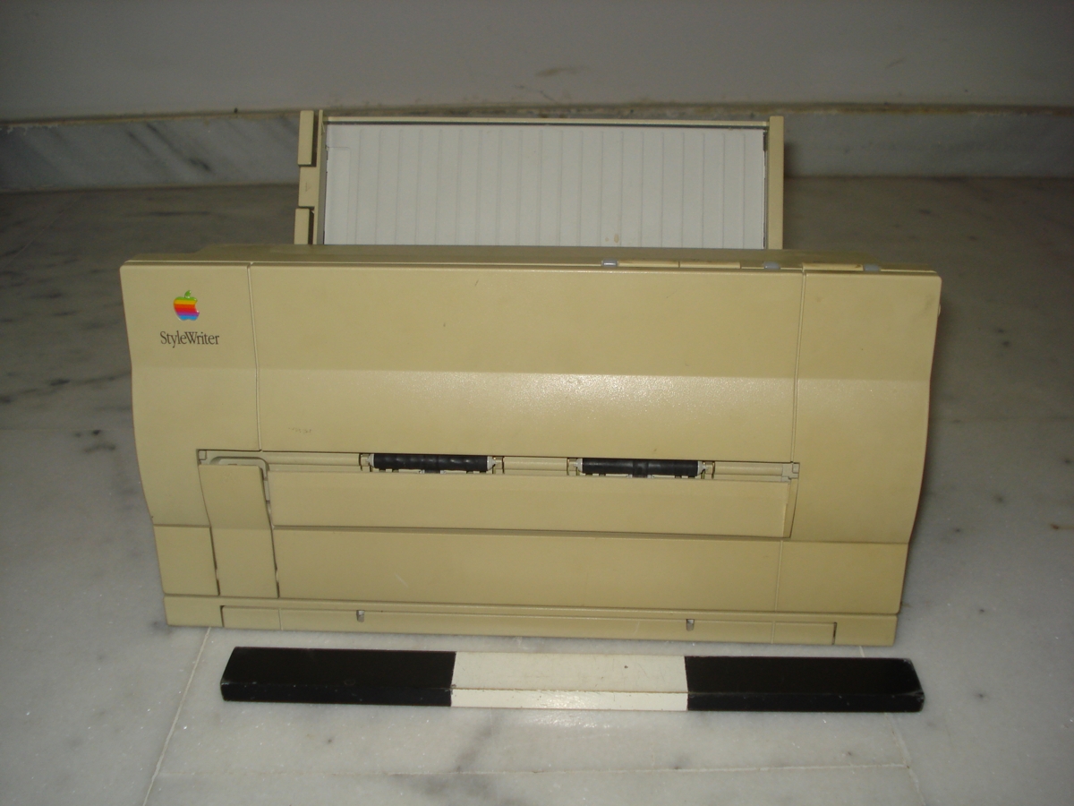 Apple Stylewriter printer