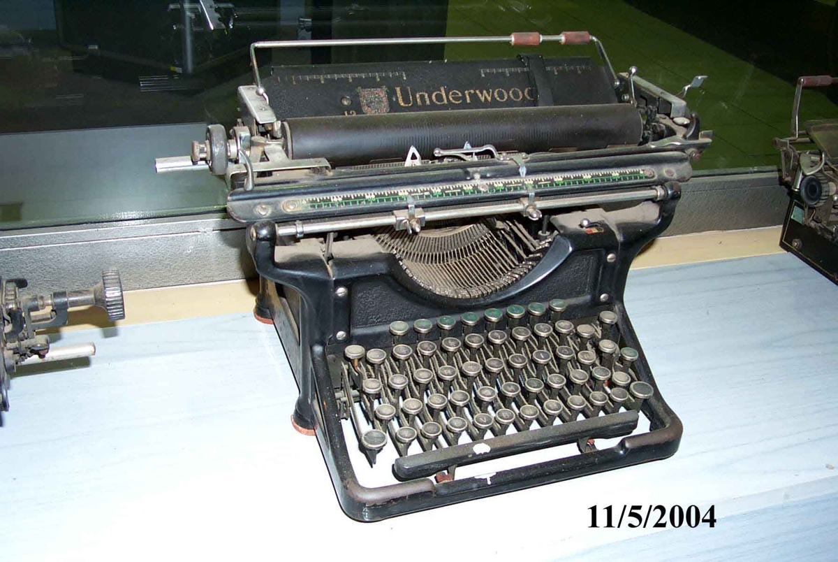 Typewriter Underwood 6